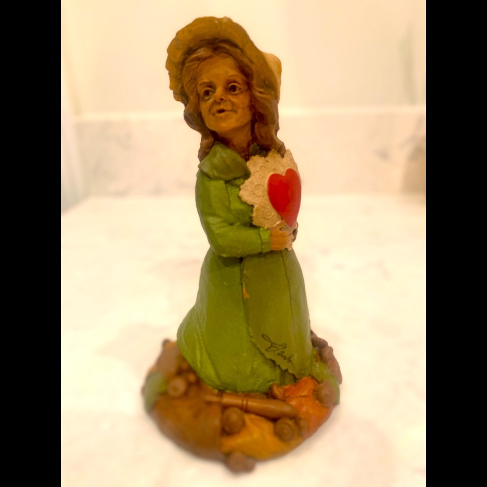 Tom Clark Gnome “Peg” #27. Signed
